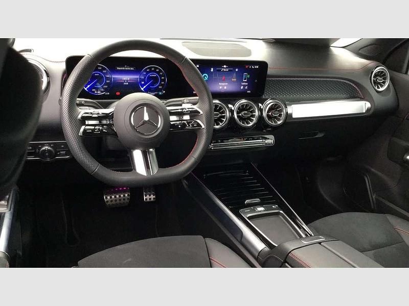 Usado Mercedes EQB250+ 139 kW (190 CV) 2025 Gris SUV