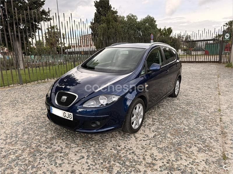 Usado Seat Altea XL 105 CV (77 kW) 2008 Azul Monovolumen