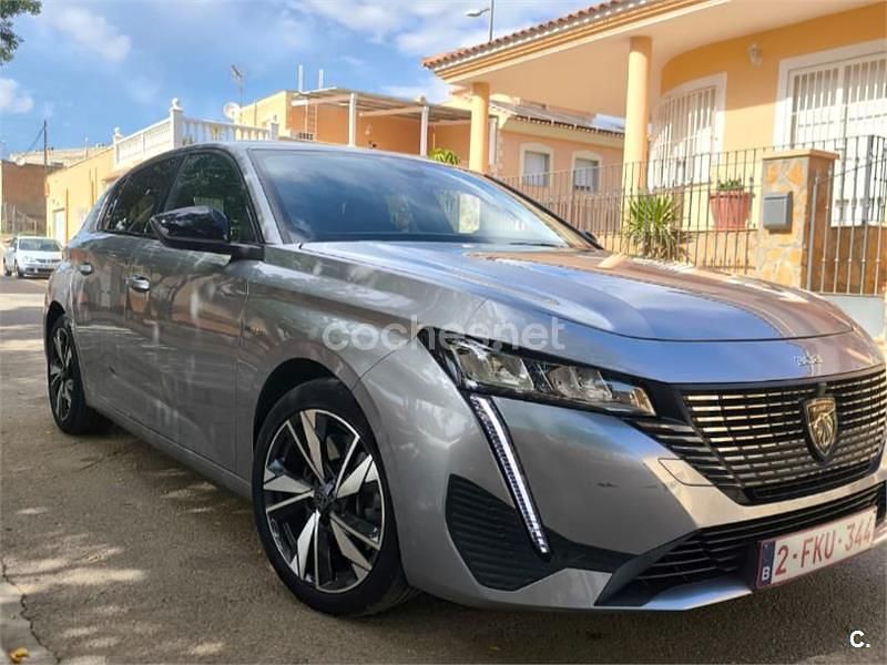 Usado Peugeot 308 Active 180 CV (132 kW) 2022 Gris / plata Berlina