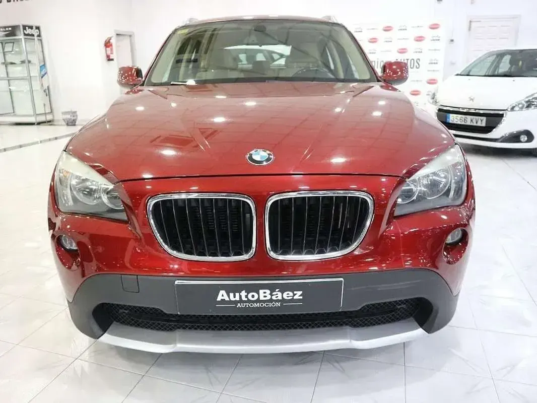 Usado BMW X1 143 CV (105 kW) 2011 Rojo SUV
