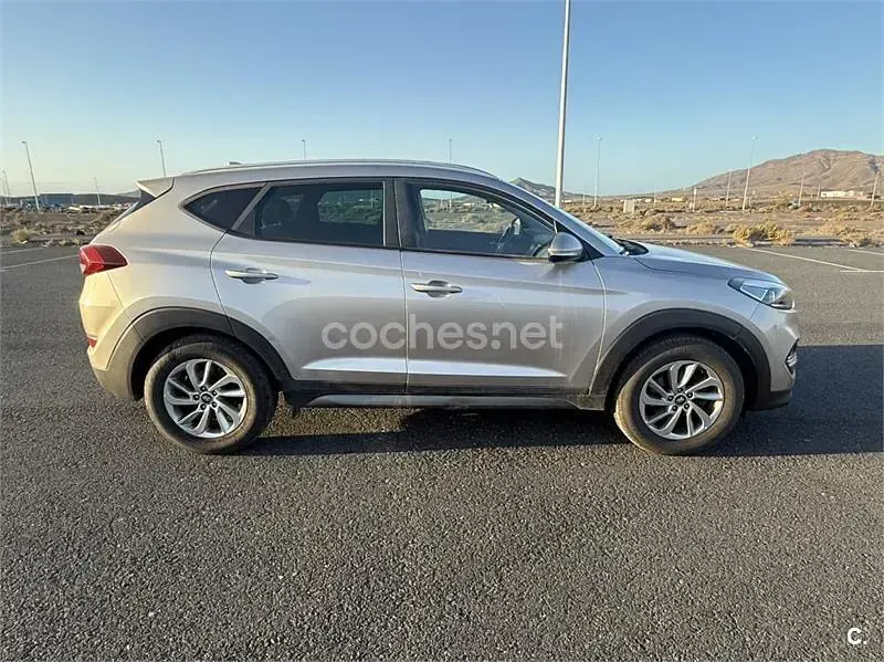 Usado Hyundai Tucson 115 CV (84 kW) 2016 Beige SUV