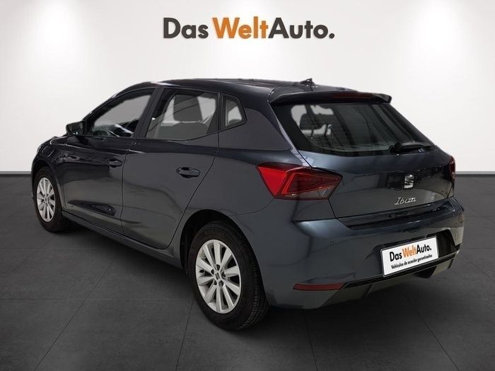 Gris Usado 2024 Seat Ibiza | 17.500 € (Precio justo) - Imagen 1/4