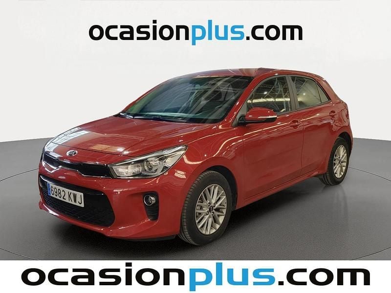 Usado Kia Rio 84 CV (61 kW) 2019 Rojo Utilitario