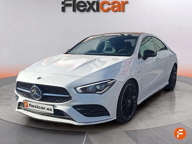 Usado Mercedes CLA200 150 CV (110 kW) 2022 Blanco Coupe