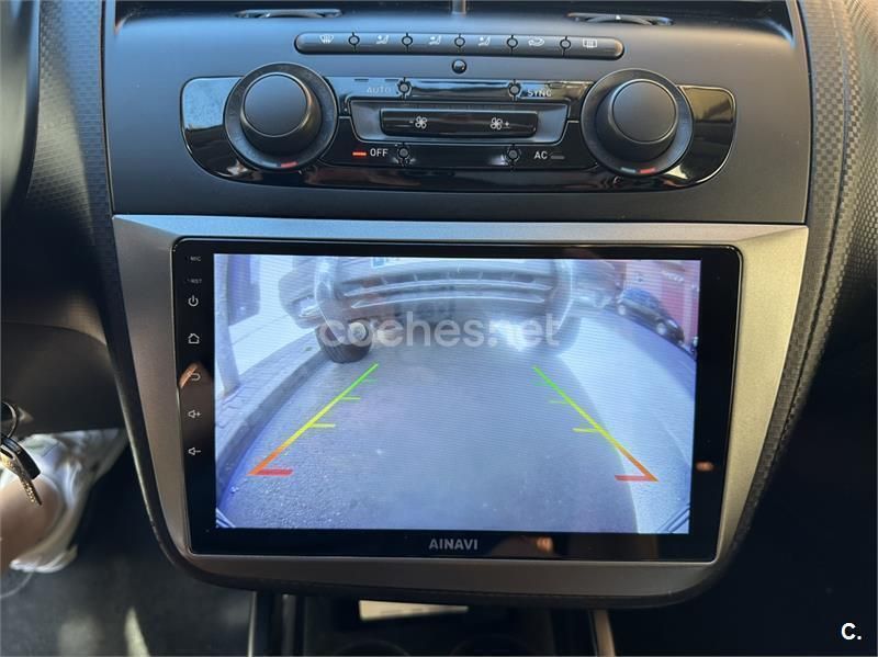 Usado Seat Altea XL Style 105 CV (77 kW) 2013 Gris / plata Monovolumen