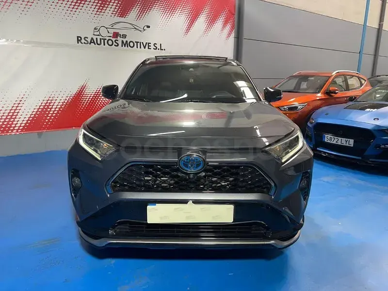 Usado Toyota RAV4 Hybrid Advance 306 CV (225 kW) 2021 Gris / plata SUV