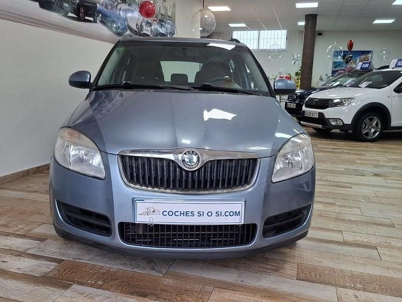 Usado Skoda Fabia Style 105 CV (77 kW) 2009 Azul Familiar