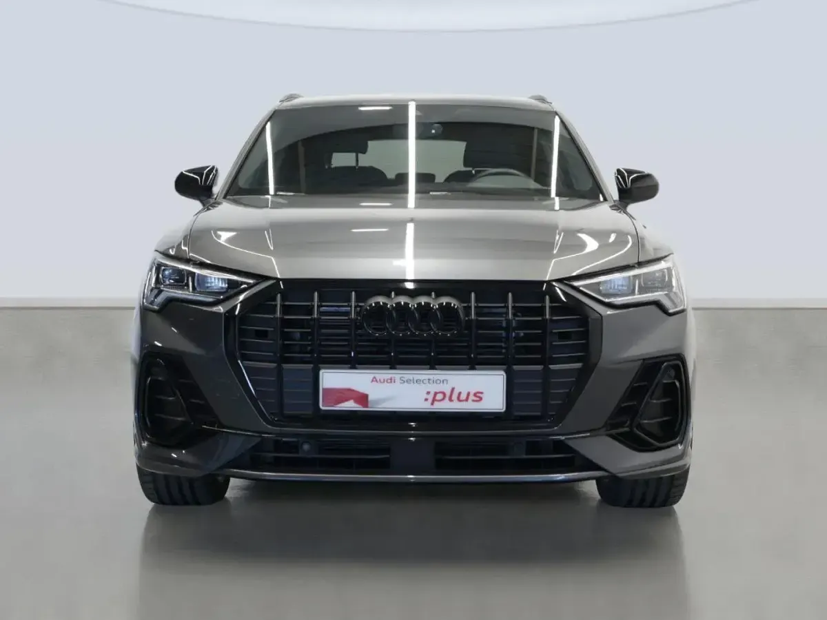 Usado Audi Q3 150 CV (110 kW) 2025 Gris SUV