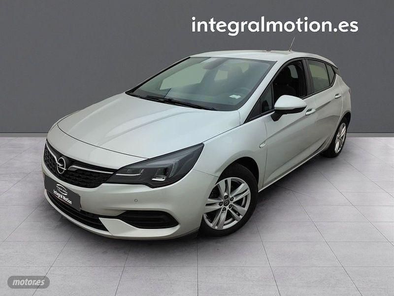 Blanco Usado 2021 Opel Astra Edition Berlina | 12.900 € (Precio justo) - Imagen 1/4