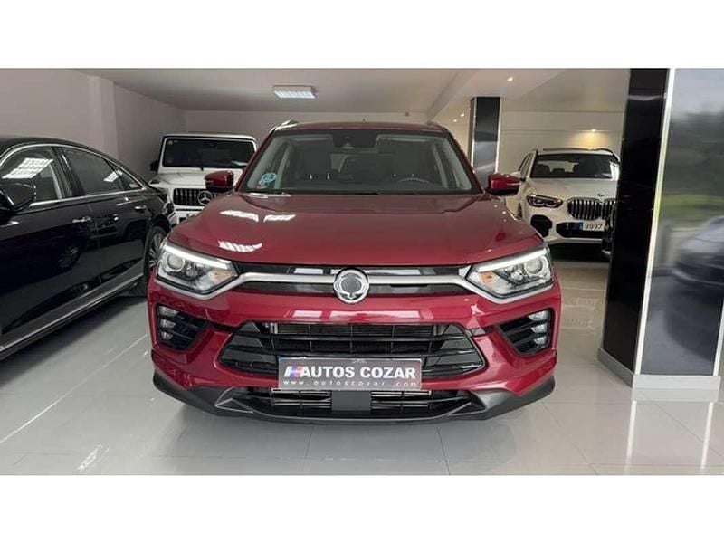 Usado SsangYong Korando 136 CV (100 kW) 2021 Granate SUV