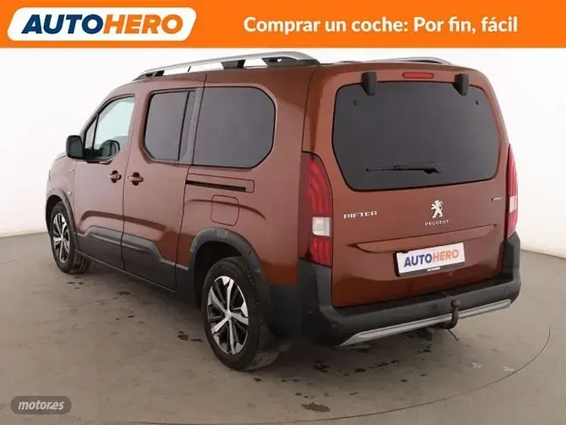 Usado Peugeot Rifter GT-line 130 CV (95 kW) 2020 Naranja Monovolumen