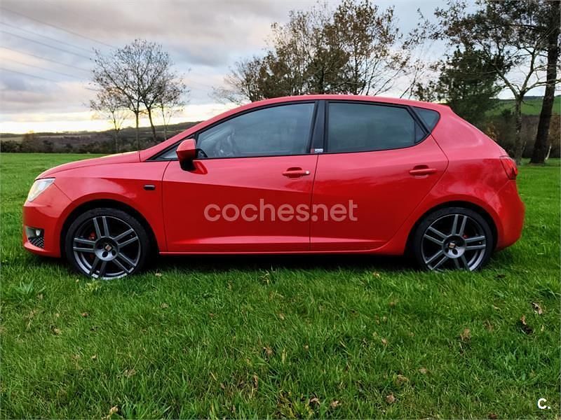 Usado Seat Ibiza FR 110 CV (80 kW) 2015 Rojo Berlina