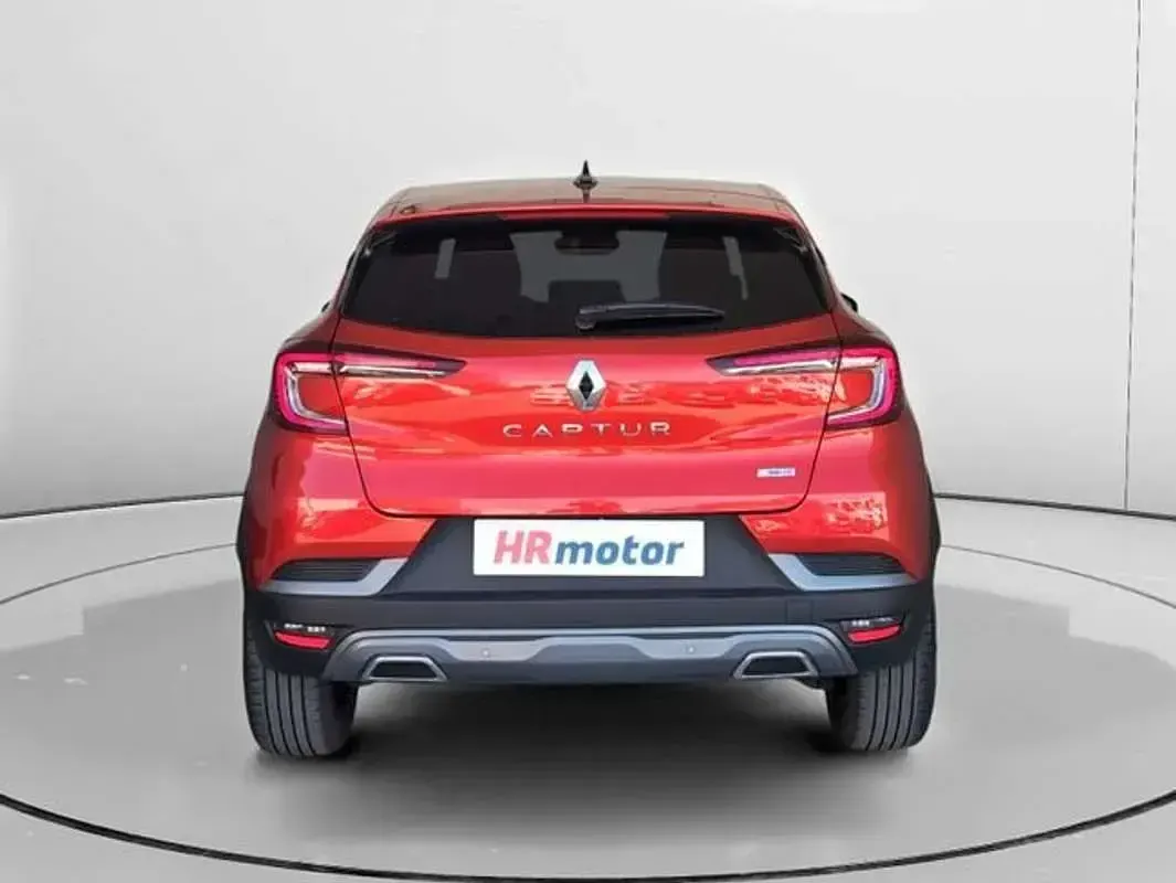 Usado Renault Captur R.S. 140 CV (102 kW) 2022 Rojo SUV