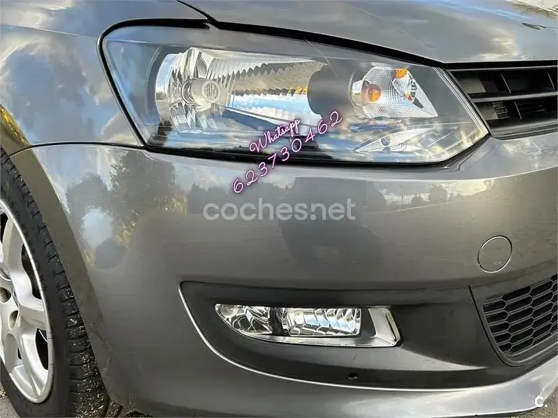 Usado VW Polo Advance 70 CV (51 kW) 2010 Gris / plata Utilitario