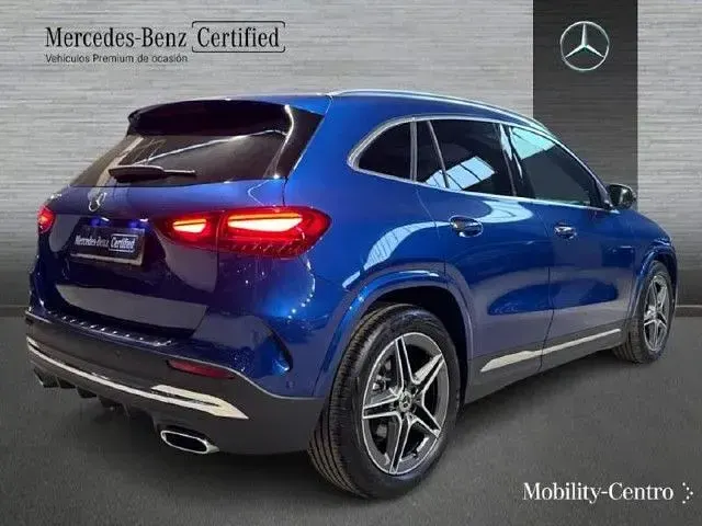 Usado Mercedes GLA200 163 CV (119 kW) 2025 Azul espectra SUV