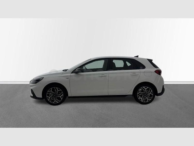Nuevo Hyundai i30 N Line 100 CV (73 kW) 2025 Blanco Berlina
