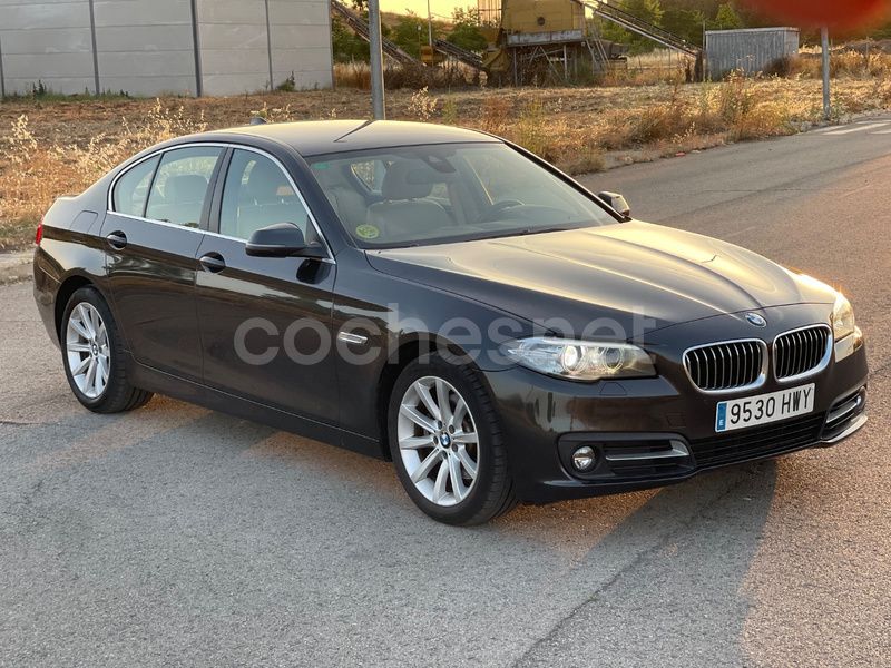 Negro Usado 2014 BMW 520 Comfort Edition Berlina | 17.900 € (Precio justo) - Imagen 1/4