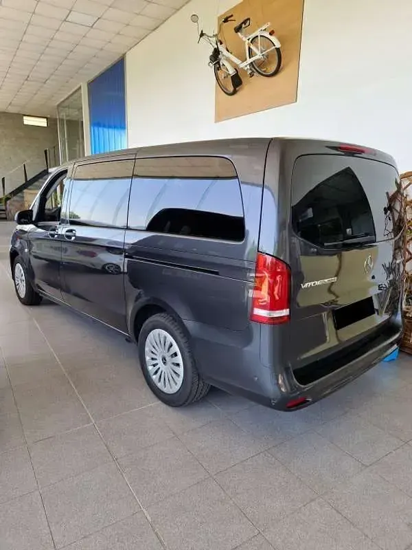 Usado Mercedes Vito 163 CV (119 kW) 2022 Gris Van