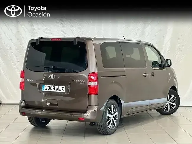 Usado Toyota Proace Verso Advance 145 CV (106 kW) 2023 Blanco Familiar