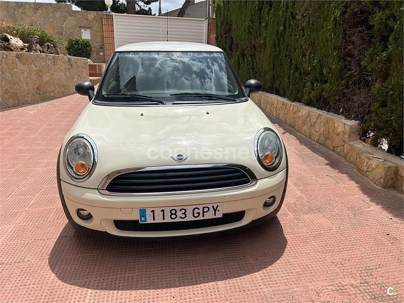 Blanco Usado 2009 Mini ONE Utilitario | 7500 € (Precio justo) - Imagen 1/4