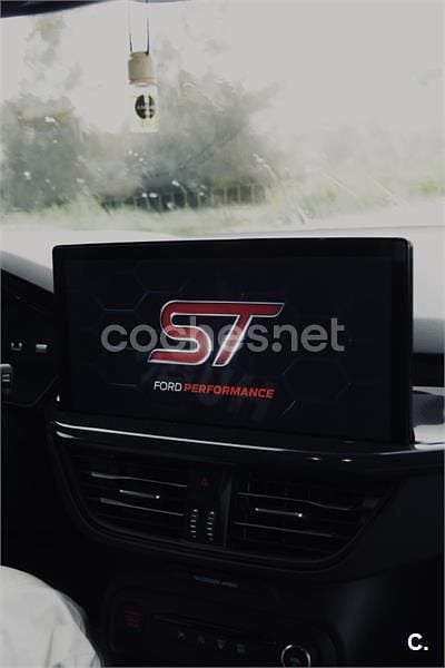 Negro Usado 2025 Ford Focus ST Berlina | 35.500 € (Un poco caro) - Imagen 1/4