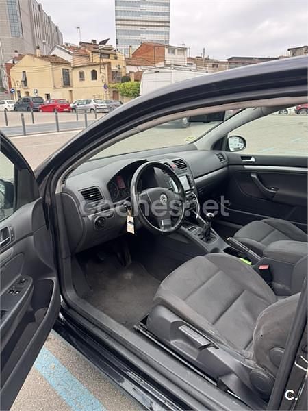 Usado VW Golf IV Highline 140 CV (102 kW) 2005 Negro Berlina