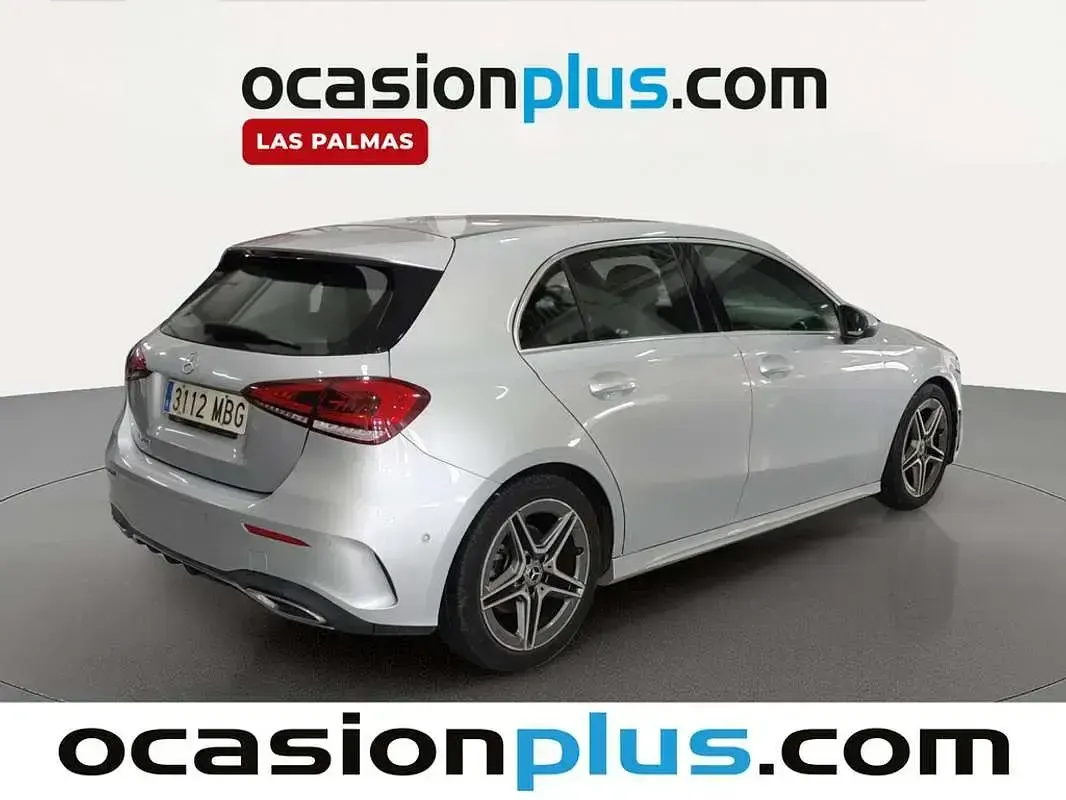 Usado Mercedes A200 163 CV (119 kW) 2022 Gris Utilitario