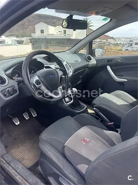 Usado Ford Fiesta Ambiente 60 CV (44 kW) 2010 Negro Berlina