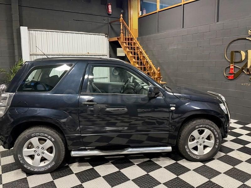 Usado Suzuki Grand Vitara 129 CV (94 kW) 2007 Negro SUV