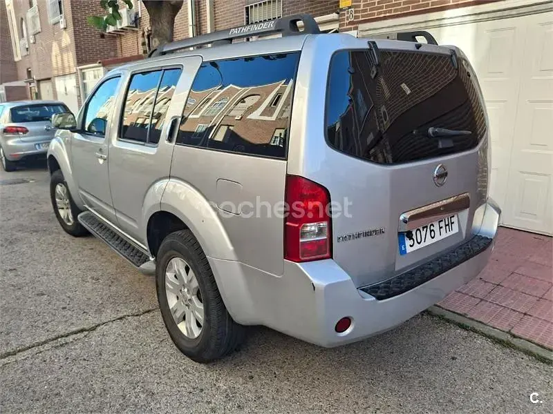 Usado Nissan Pathfinder SE 174 CV (127 kW) 2006 Gris / plata SUV