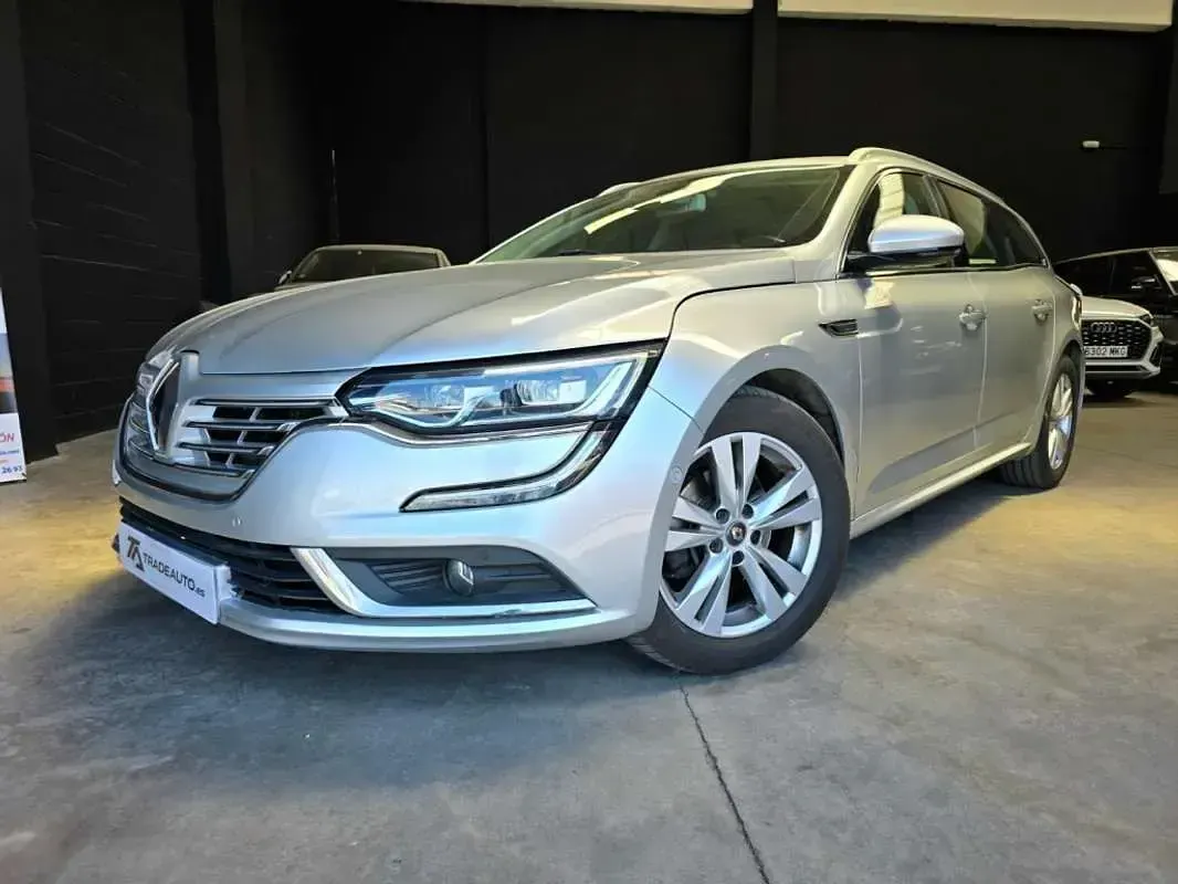 Usado Renault Talisman Zen 160 CV (117 kW) 2019 Gris Berlina