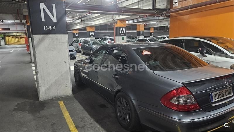 Usado Mercedes E350 Elegance 272 CV (200 kW) 2005 Verde Berlina