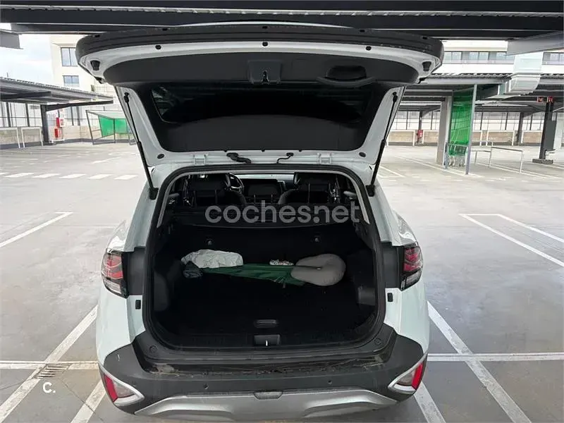 Usado Kia Sportage 150 CV (110 kW) 2023 Blanco SUV