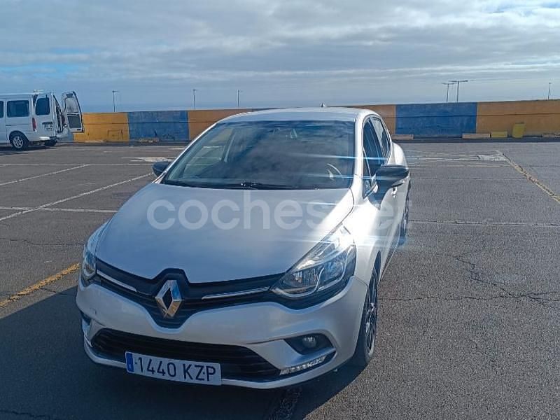 Gris / plata Usado 2019 Renault Clio GrandTour LIMITED Familiar | 9990 € (Precio justo) - Imagen 1/4