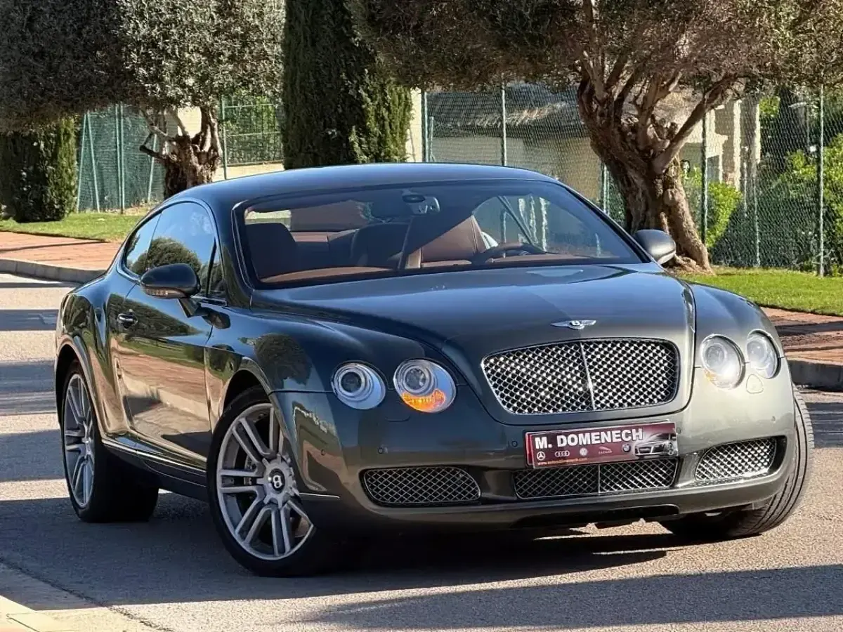 Usado Bentley Continental 560 CV (411 kW) 2004 Coupe