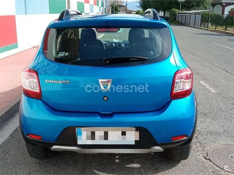 Usado Dacia Sandero Stepway 90 CV (66 kW) 2016 Azul Berlina
