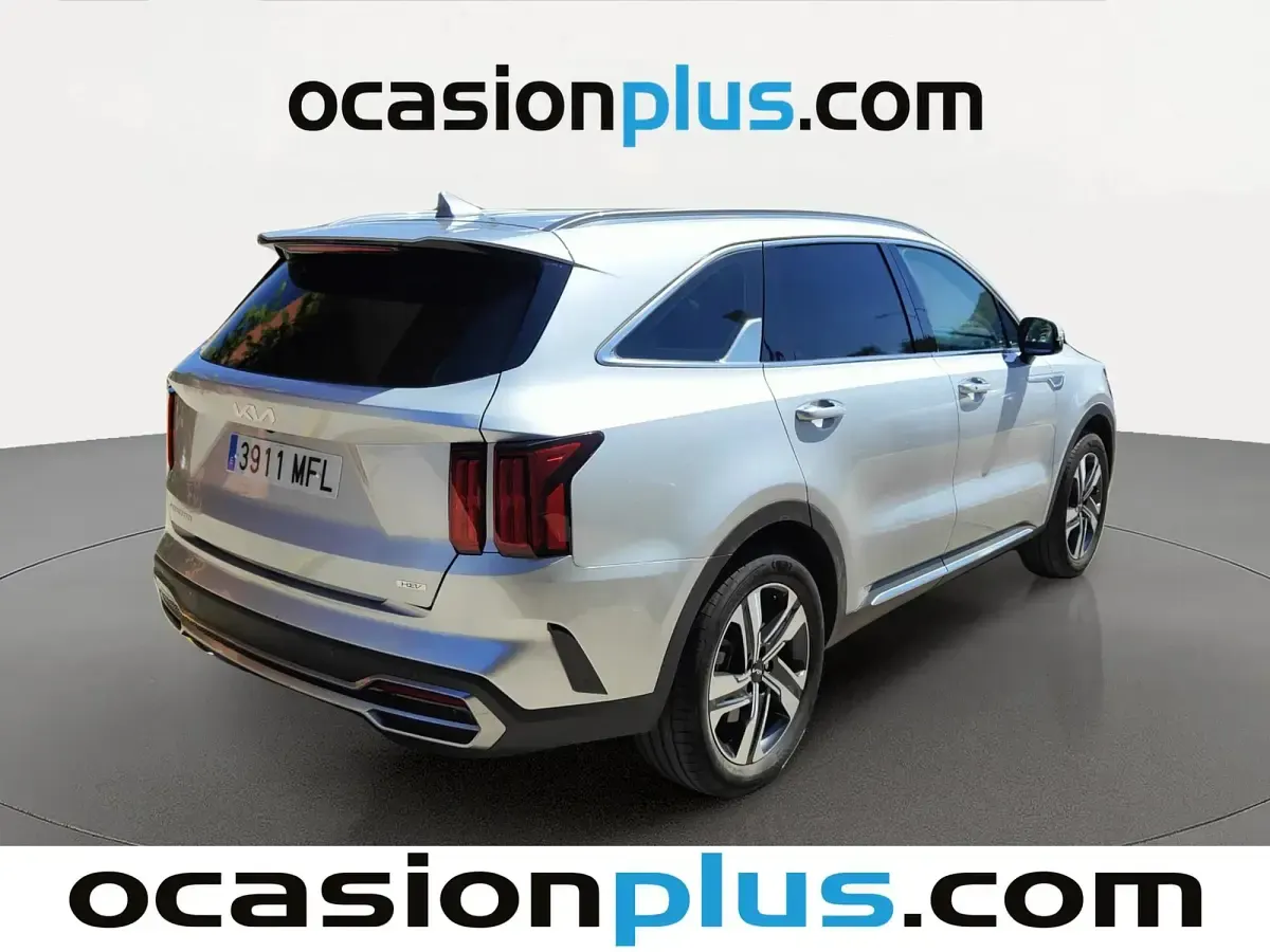 Usado Kia Sorento 230 CV (169 kW) 2023 Gris plata SUV