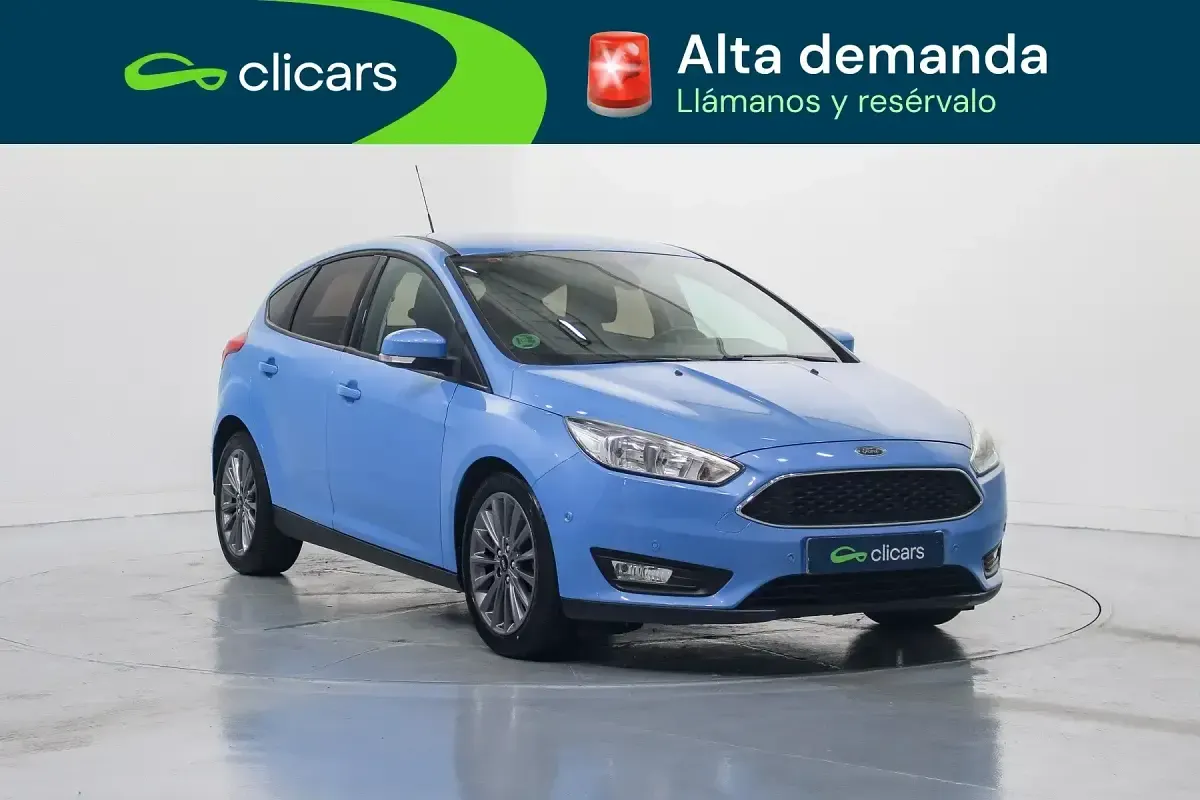 Usado Ford Focus Trend+ 125 CV (91 kW) 2016 Azul Berlina