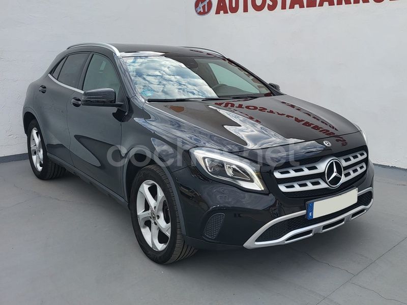 Negro Usado 2018 Mercedes GLA200 SUV | 20.900 € (Precio justo) - Imagen 1/4