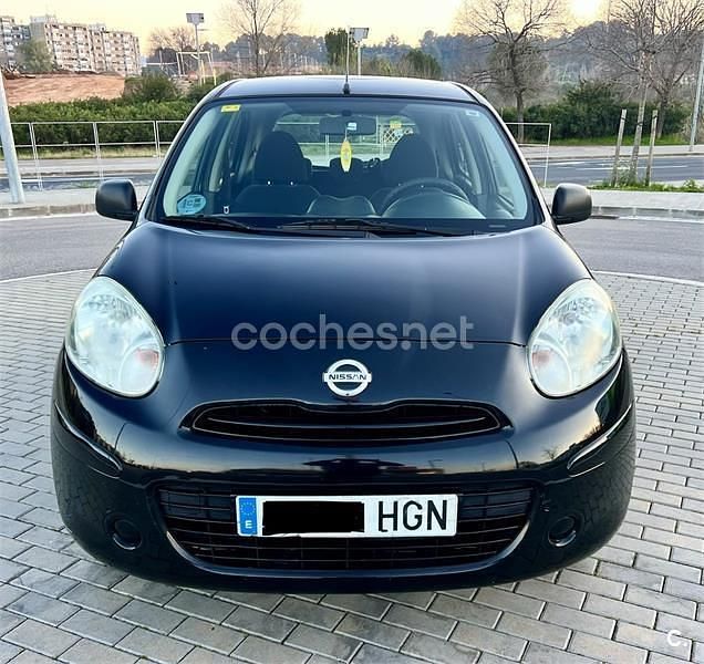 Usado Nissan Micra Premium Edition 80 CV (58 kW) 2011 Negro Utilitario