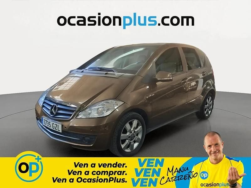 Usado Mercedes A180 109 HP (80 kW) 2010 Castanho Citadino