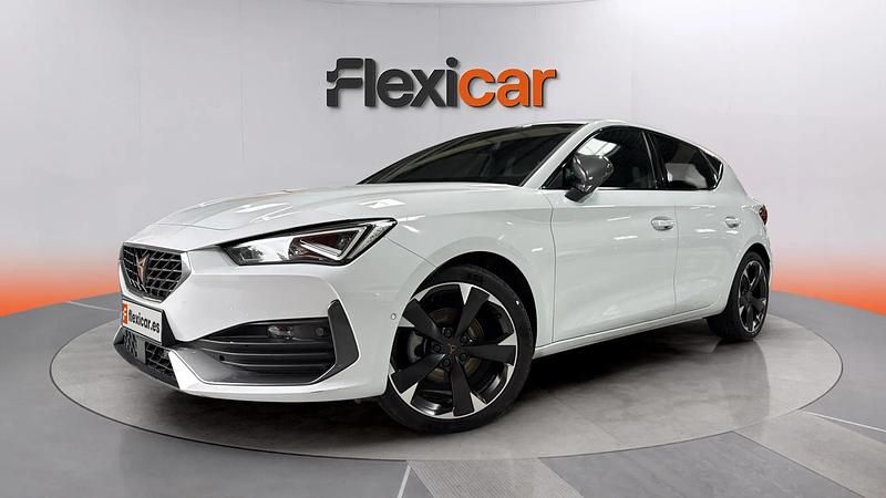 Usado Cupra Leon 150 CV (110 kW) 2023 Blanco Berlina
