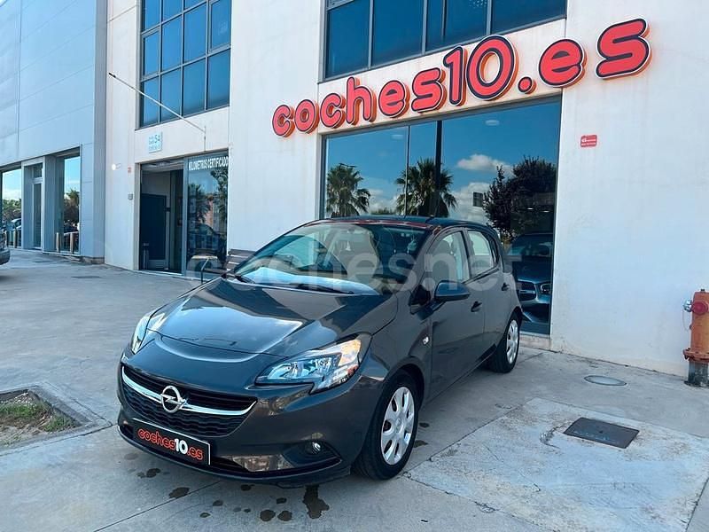 Gris / plata Usado 2015 Opel Corsa Selective Berlina | 6500 € (Precio justo) - Imagen 1/4