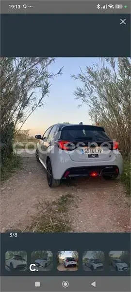 Usado Toyota Yaris Hybrid Edition 116 CV (85 kW) 2022 Gris / plata Berlina