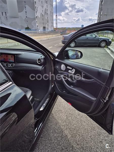 Usado Mercedes E220 194 CV (142 kW) 2017 Negro Berlina