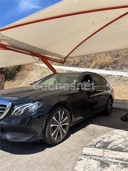 Usado Mercedes E300 306 CV (225 kW) 2019 Negro Familiar