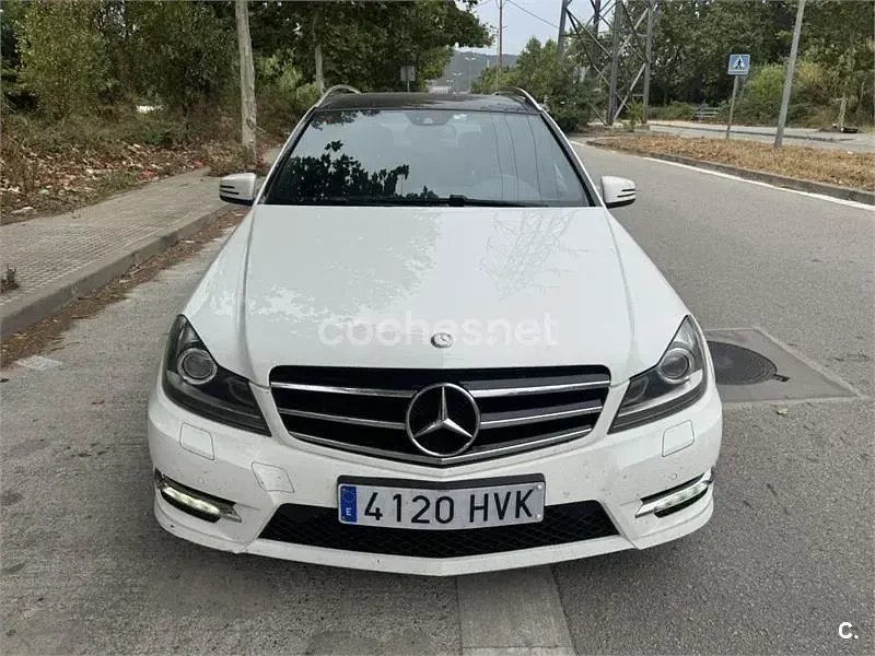 Usado Mercedes C220 Avantgarde 170 CV (125 kW) 2014 Blanco Familiar