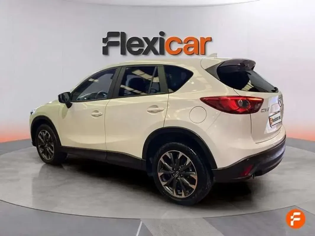 Usado Mazda CX-5 Luxury 150 CV (110 kW) 2015 Blanco SUV