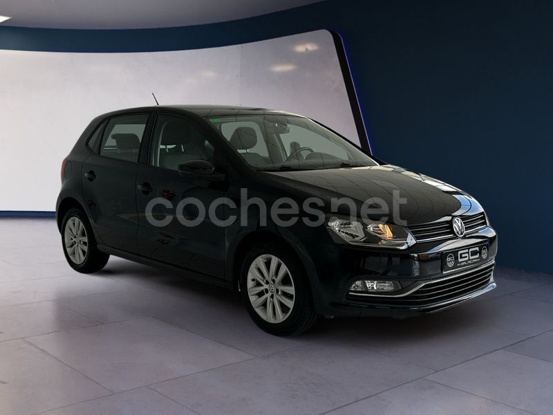 Negro Usado 2015 VW Polo Advance Berlina | 13.500 € (Caro) - Imagen 1/4