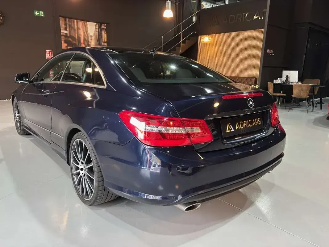 Usado Mercedes E350 Edition 231 CV (169 kW) 2010 Azul Coupe
